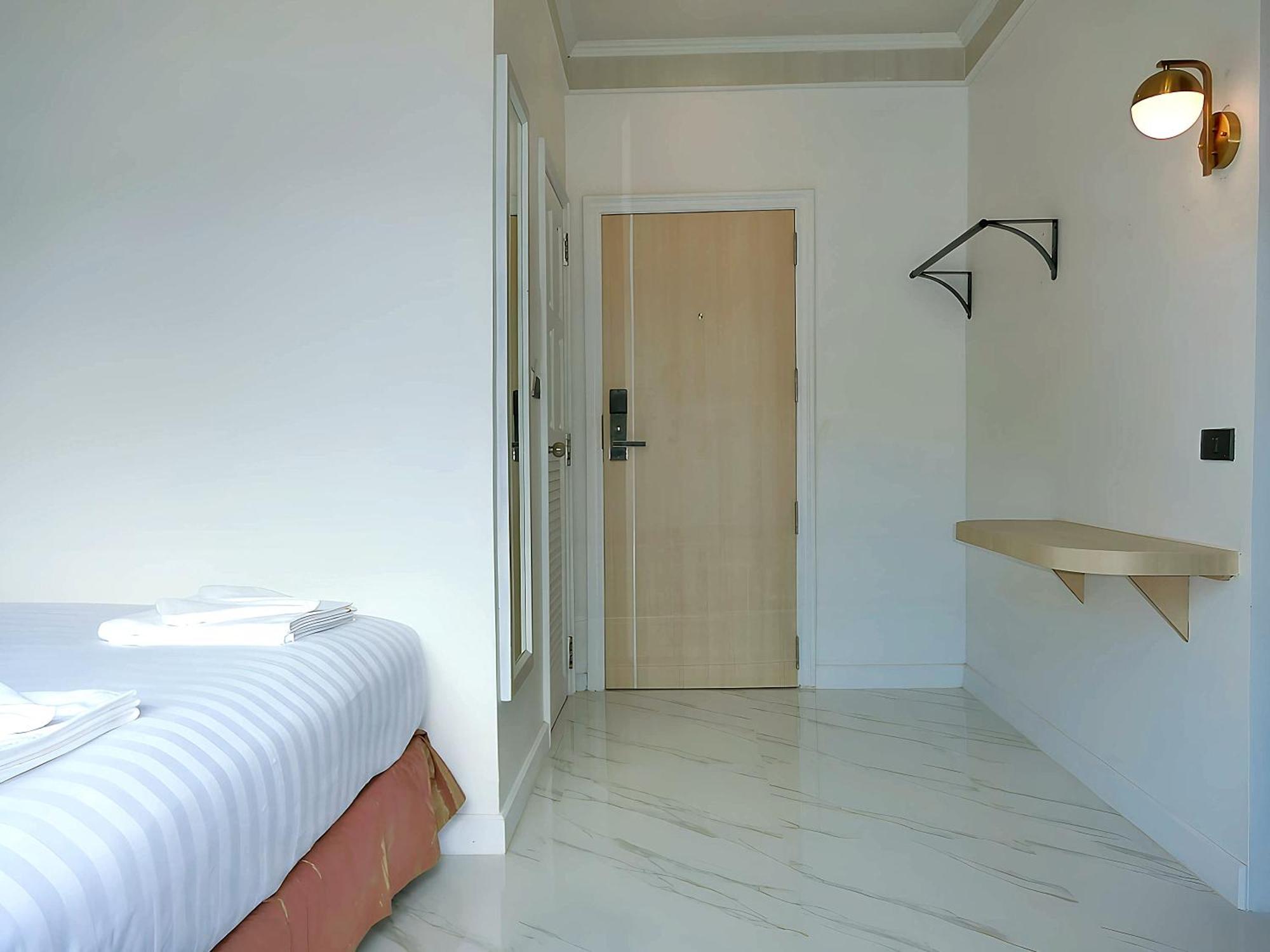 Sira Boutique Residence - Newly Renovated Patong Exterior photo