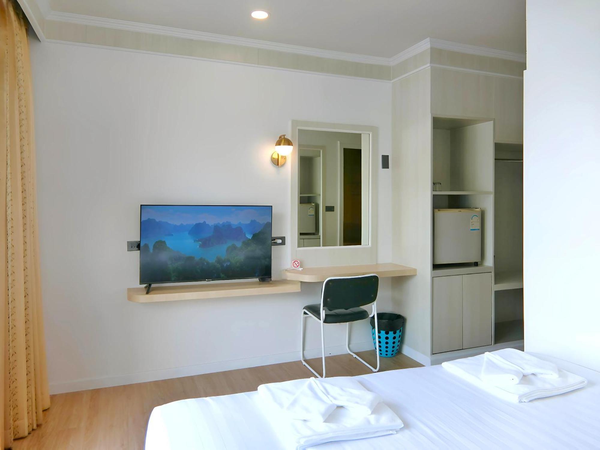 Sira Boutique Residence - Newly Renovated Patong Exterior photo