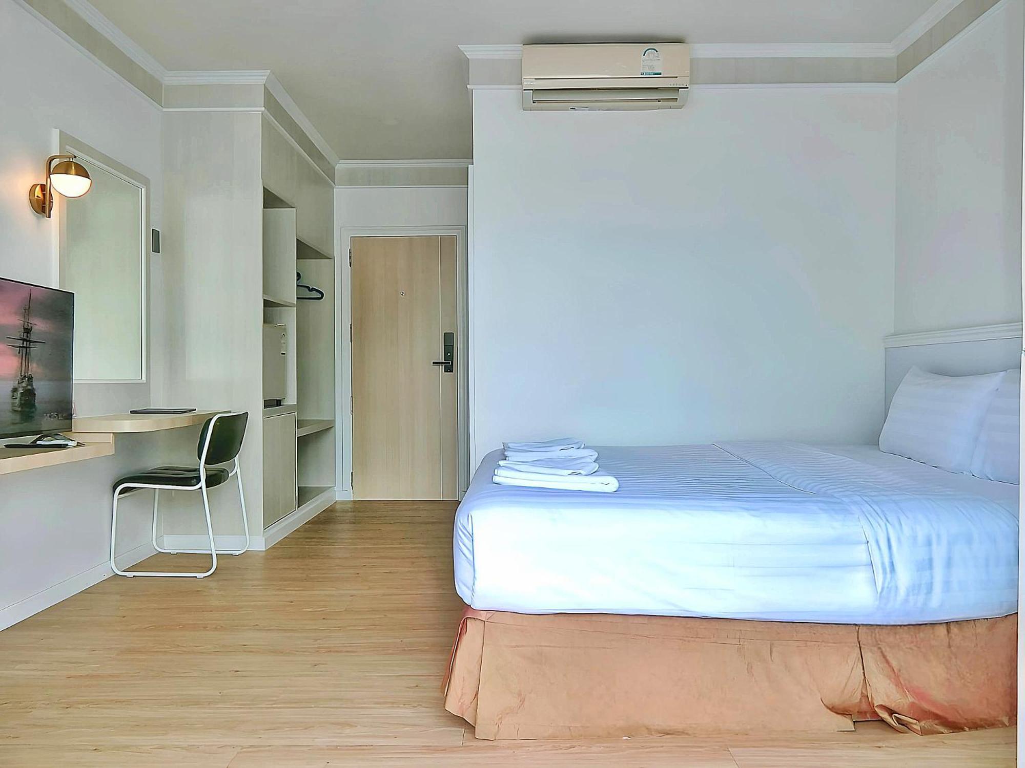 Sira Boutique Residence - Newly Renovated Patong Exterior photo